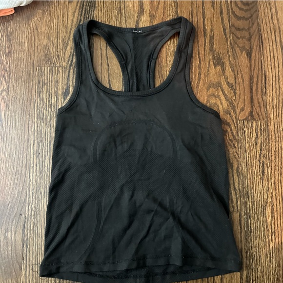 Lulu race length swiftly tech tank top - Picture 3 of 3